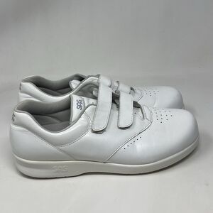 SAS Me Too Shoes Womens 8.5 M White Leather Hook Loop Straps Comfort Casual USA